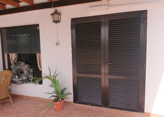 Будинок відпочинку Martha Casa Principal Anexa *